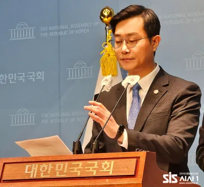 장경태 의원 "계엄 당일 김건희 흔적 공개"